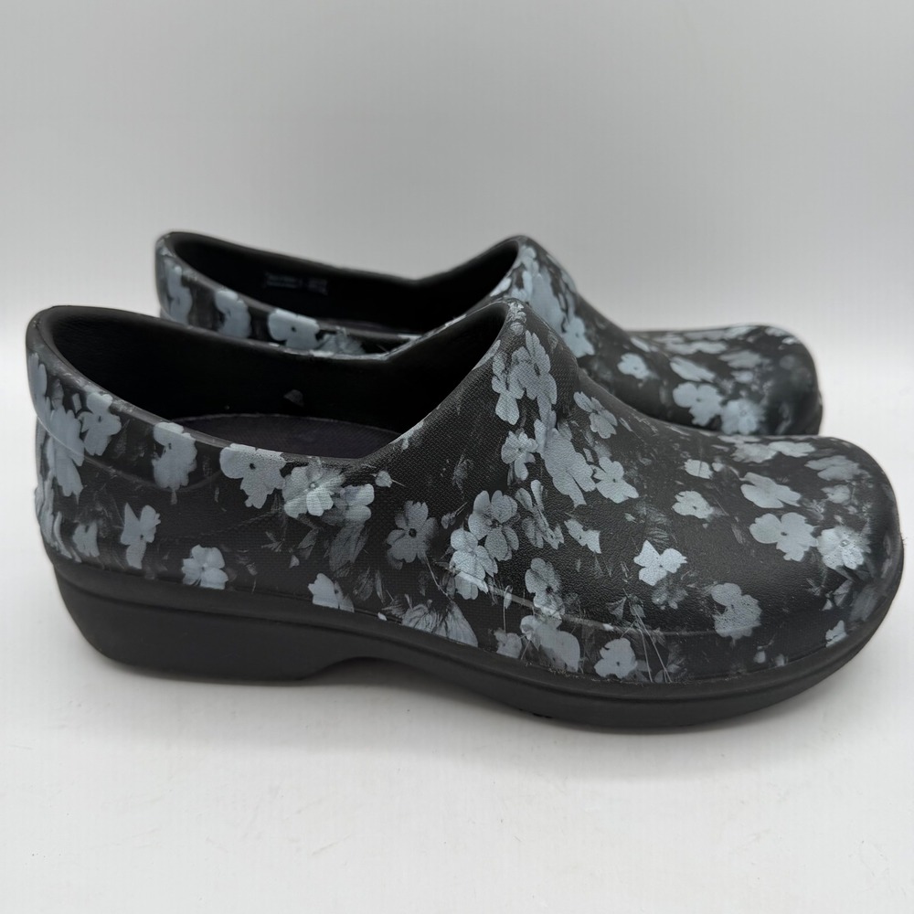 Crocs Clog Womens 7 Neria Pro II Black Floral Slip Resistant EUC